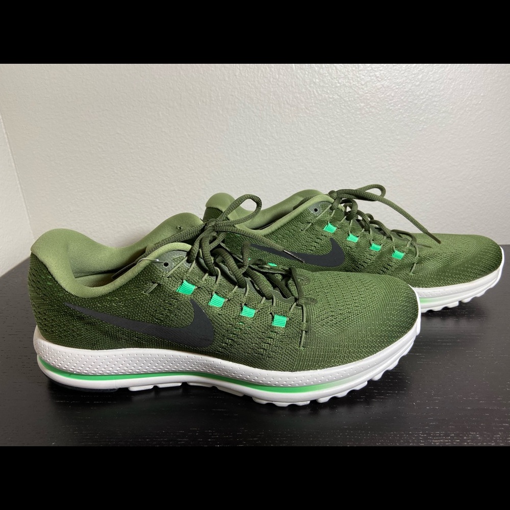 Nike Air Zoom Vomero 12 Running Shoes